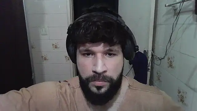 Snapshot of Cauan-t chatting on January 14, 2025, 9:09 pm Cauan-t online show from January 14, 2025, 9:09 pm