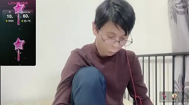 Snapshot of TGH521 chatting on December 28, 2024, 3:48 pm TGH521 online show from December 28, 2024, 3:48 pm