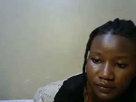 Snapshot of Pettite_creamer_1 chatting on December 6, 2024, 9:46 pm Pettite creamer 1 online show from December 6, 2024, 9:46 pm