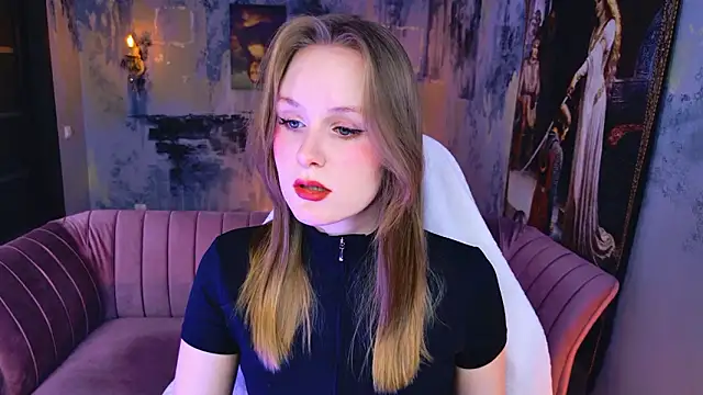 VivienLeeigh online show from March 30, 2026, 6:03 am