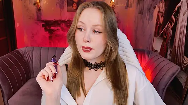 Snapshot of VivienLeeigh chatting on April 21, 2026, 5:25 am VivienLeeigh online show from April 21, 2026, 5:25 am