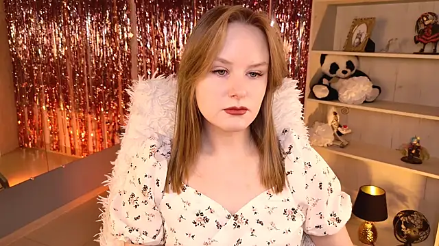 Snapshot of VivienLeeigh chatting on May 22, 2026, 5:14 am VivienLeeigh online show from May 22, 2026, 5:14 am