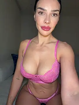 krissiswrld- online show from March 18, 2026, 7:17 pm