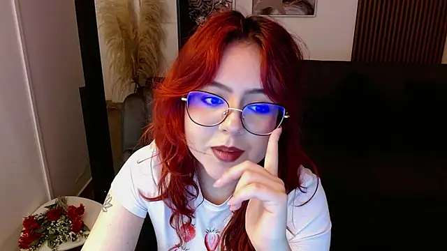 Snapshot of crimson_tati_ chatting on February 22, 2025, 8:29 am crimson tati online show from February 22, 2025, 8:29 am