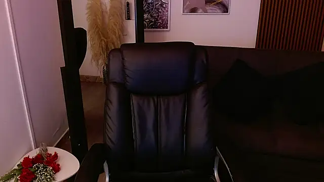 Snapshot of crimson_tati_ chatting on March 2, 2025, 4:07 am crimson tati online show from March 2, 2025, 4:07 am