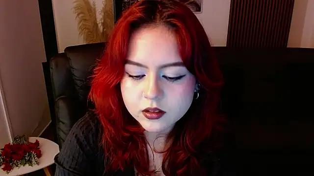 Snapshot of crimson_tati_ chatting on March 6, 2025, 3:46 am crimson tati online show from March 6, 2025, 3:46 am