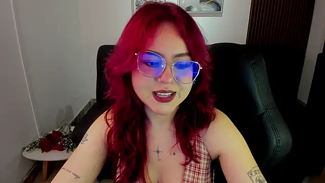 Snapshot of crimson_tati_ chatting on September 9, 2025, 4:56 am crimson tati online show from September 9, 2025, 4:56 am