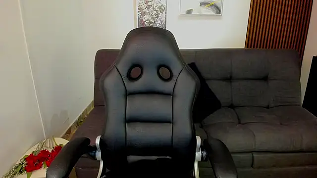 Snapshot of crimson_tati_ chatting on September 10, 2025, 4:23 am crimson tati online show from September 10, 2025, 4:23 am