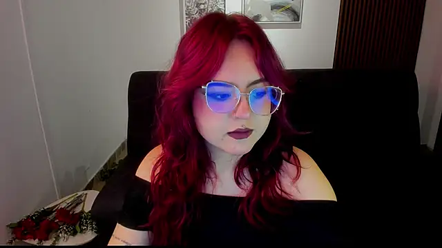 Snapshot of crimson_tati_ chatting on September 16, 2025, 4:13 am crimson tati online show from September 16, 2025, 4:13 am