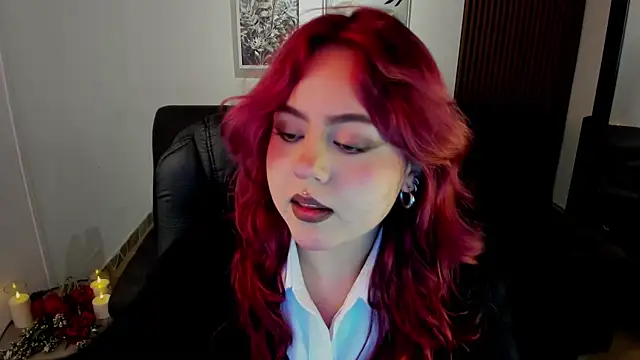 Snapshot of crimson_tati_ chatting on September 30, 2025, 3:33 am crimson tati online show from September 30, 2025, 3:33 am