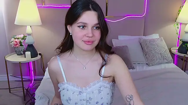 RihannaRose online show from March 13, 2025, 8:54 pm