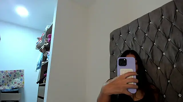 Snapshot of AriaMontgomery chatting on January 8, 2025, 6:31 am AriaMontgomery online show from January 8, 2025, 6:31 am