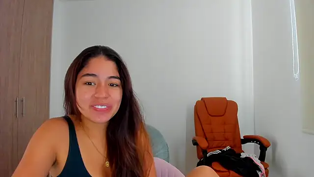 Snapshot of AriaMontgomery chatting on February 25, 2025, 6:20 pm AriaMontgomery online show from February 25, 2025, 6:20 pm