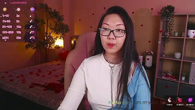 Marine Vact online show from February 12, 2025, 5:26 pm