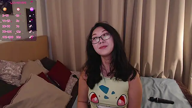 Marine Vact online show from November 26, 2025, 2:07 pm