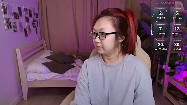 Snapshot of Marine_Vact chatting on March 1, 2026, 2:08 pm Marine Vact online show from March 1, 2026, 2:08 pm