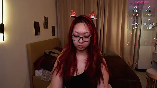 Snapshot of Marine_Vact chatting on March 4, 2026, 2:12 pm Marine Vact online show from March 4, 2026, 2:12 pm