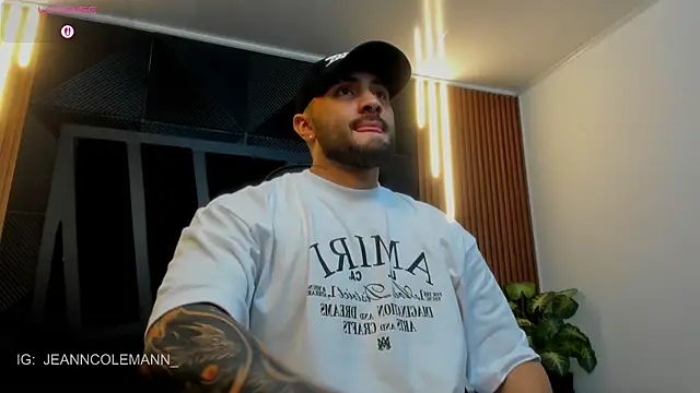 Snapshot of JeanColleman chatting on December 4, 2025, 11:24 pm JeanColleman online show from December 4, 2025, 11:24 pm