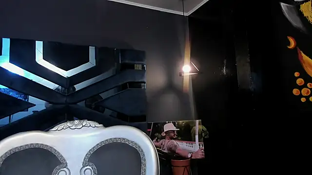 Snapshot of JeanColleman chatting on December 19, 2025, 11:23 pm JeanColleman online show from December 19, 2025, 11:23 pm