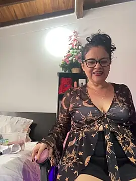 Sharongirl07 online show from February 14, 2026, 1:19 pm