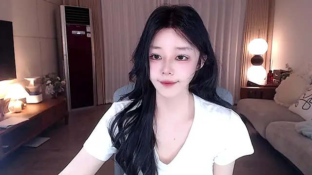 sweateanv  online show from April 1, 2026, 11:11 am