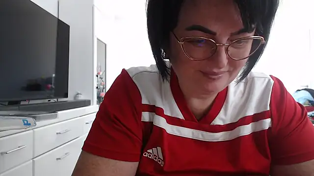 Amandamuller1982 online show from September 9, 2025, 9:09 am