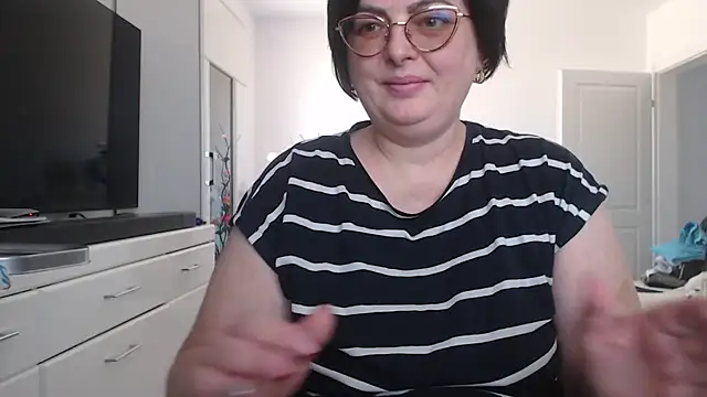 Amandamuller1982 online show from March 11, 2026, 9:48 am