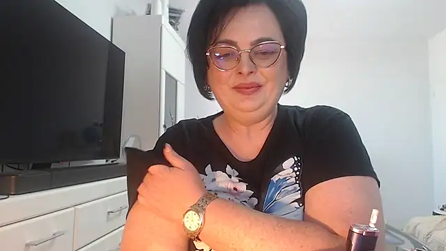 Snapshot of Amandamuller1982 chatting on May 7, 2026, 11:26 am Amandamuller1982 online show from May 7, 2026, 11:26 am