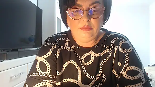 Snapshot of Amandamuller1982 chatting on May 12, 2026, 9:17 am Amandamuller1982 online show from May 12, 2026, 9:17 am