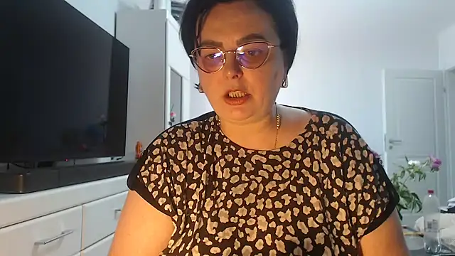 Snapshot of Amandamuller1982 chatting on May 29, 2026, 7:39 am Amandamuller1982 online show from May 29, 2026, 7:39 am