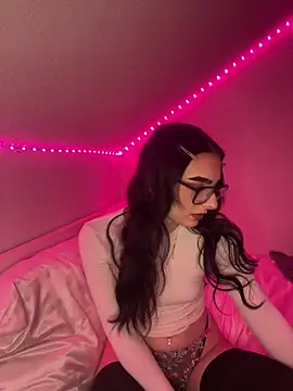 AdelinaAlia online show from December 3, 2025, 8:40 pm