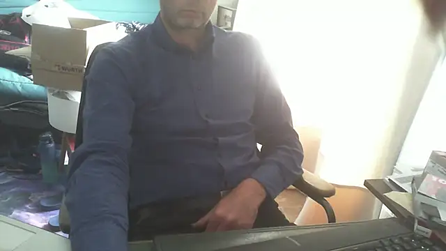 Snapshot of shyfrenchcock1 chatting on April 30, 2026, 1:50 pm shyfrenchcock1 online show from April 30, 2026, 1:50 pm