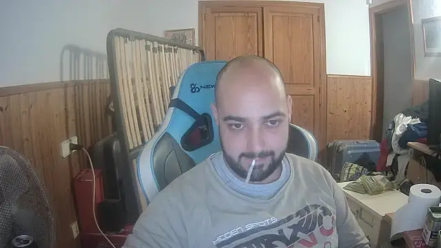 chicomallorca96 online show from January 6, 2026, 4:54 pm