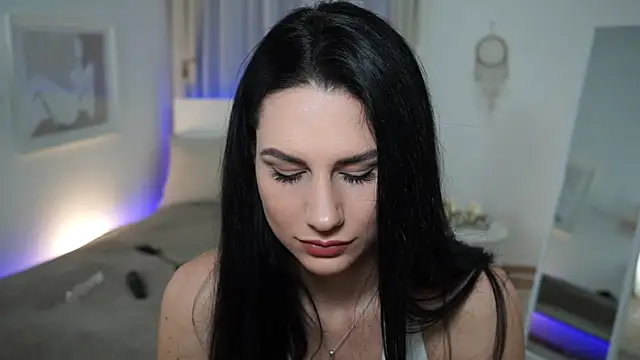 Snapshot of ZoeeZolton chatting on February 13, 2025, 6:16 pm ZoeeZolton online show from February 13, 2025, 6:16 pm