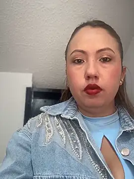 VIOLETA-25  online show from October 28, 2025, 3:04 pm