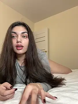 Sweet Khalifa  online show from December 5, 2024, 1:49 pm