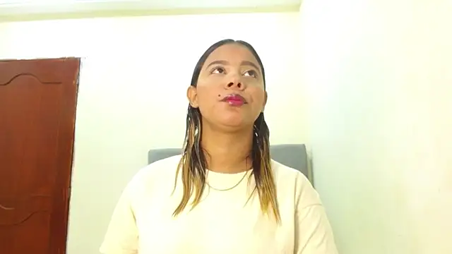 Miranda-brow online show from September 9, 2025, 1:05 am