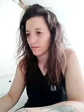 Snapshot of hanamy_joha chatting on December 7, 2024, 1:51 pm hanamy joha online show from December 7, 2024, 1:51 pm