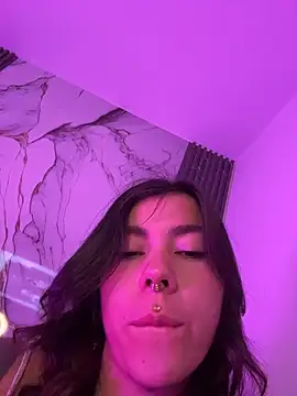 luccianagreyy online show from June 1, 2026, 11:34 am