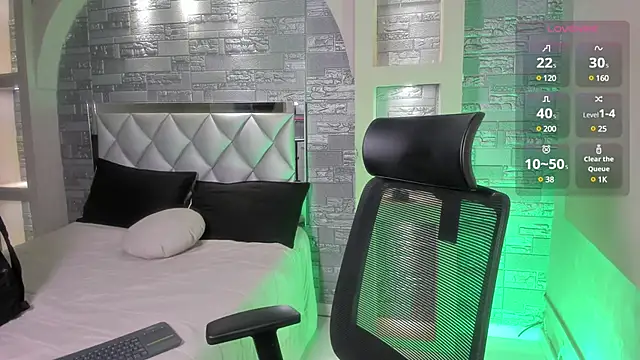 Aron Bolt online show from March 15, 2025, 3:07 am