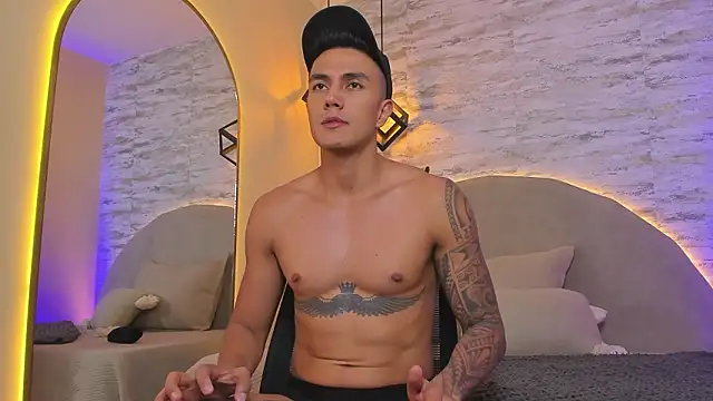 Aron Bolt online show from February 2, 2026, 1:10 pm