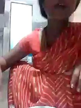 riya houswife online show from December 24, 2024, 12:33 pm