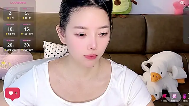 Yilin1999 online show from September 20, 2025, 5:41 am