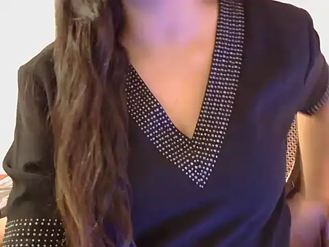 Snapshot of diva-22 chatting on January 21, 2025, 12:50 pm diva-22 online show from January 21, 2025, 12:50 pm