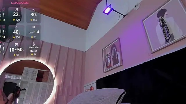 elodie walker online show from December 17, 2025, 3:40 pm