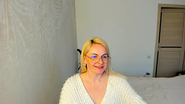 Alicee Gracee online show from April 1, 2026, 2:03 pm