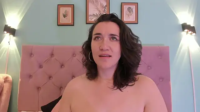 kyoakane online show from January 24, 2025, 9:39 am