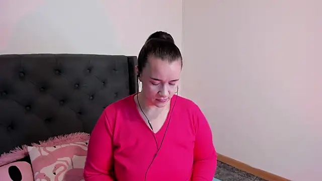 kyoakane online show from March 12, 2025, 3:46 am