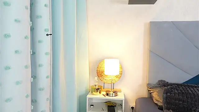 AshiaEkta1 online show from February 4, 2026, 10:15 pm