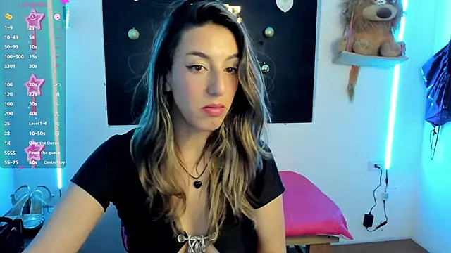 Snapshot of queen-natty chatting on December 4, 2024, 4:43 am queen-natty online show from December 4, 2024, 4:43 am